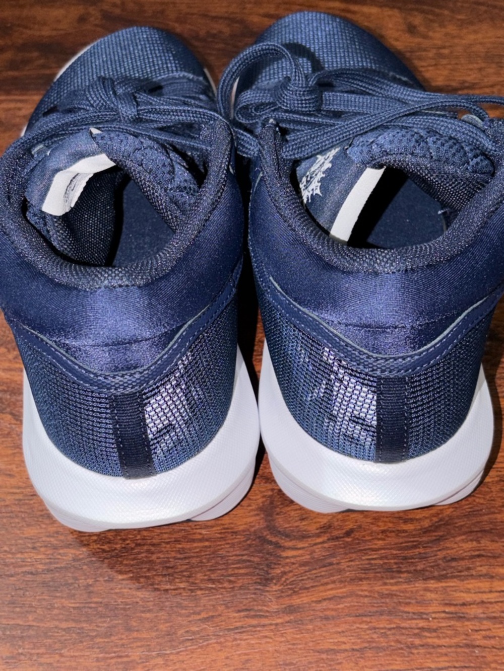 Nike size 13 LeBron basketball shoes - Picture 9 of 15